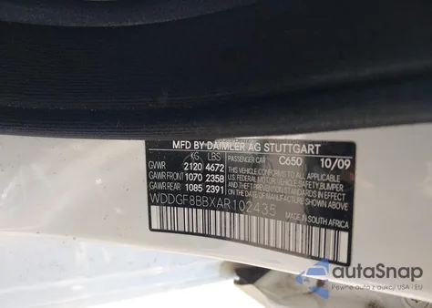 2010 Mercedes-Benz C 300 Sport 4Matic z USA, uszkodzony, nr VIN WDDGF8BBXAR102435